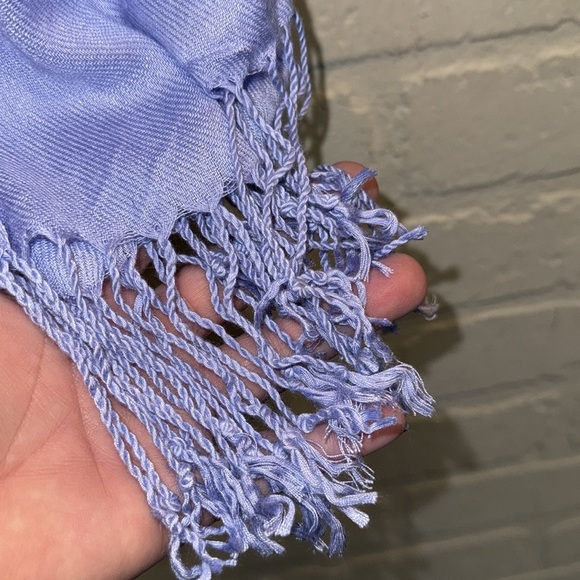 Elegant Light purple Scarf with Fringe NEW kohls Apt 9 wrap shrug - Picture 2 of 3